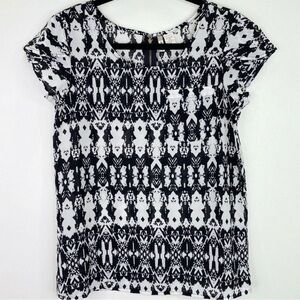 Black and White Geometric Patterned Women's Top- JAPNA- S